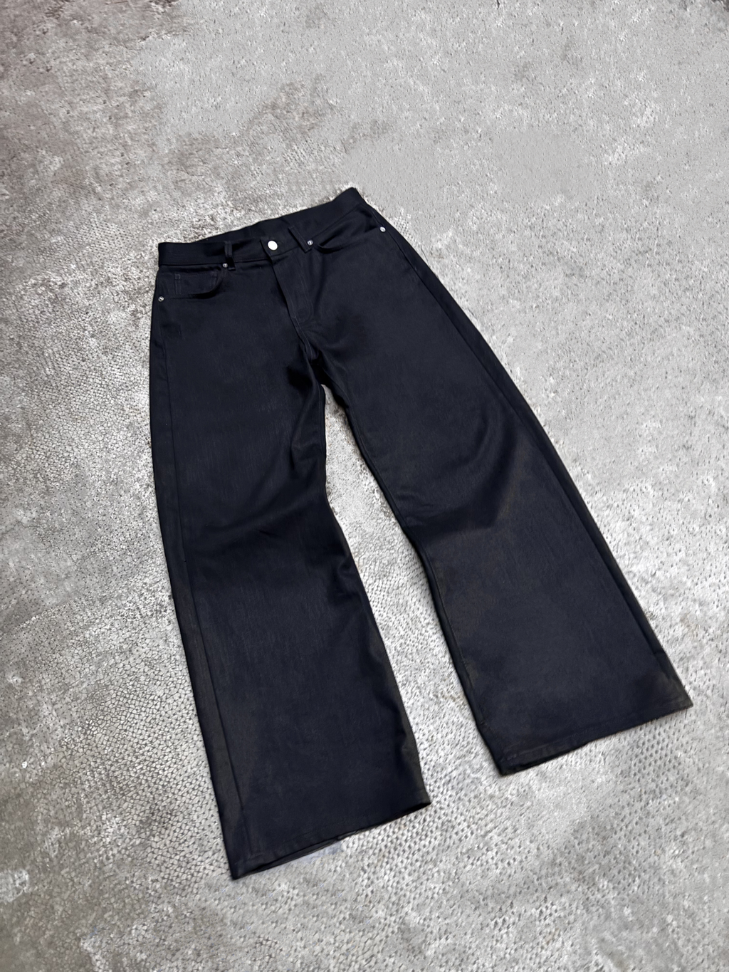 Bootcut Raw Denim - Jet Black