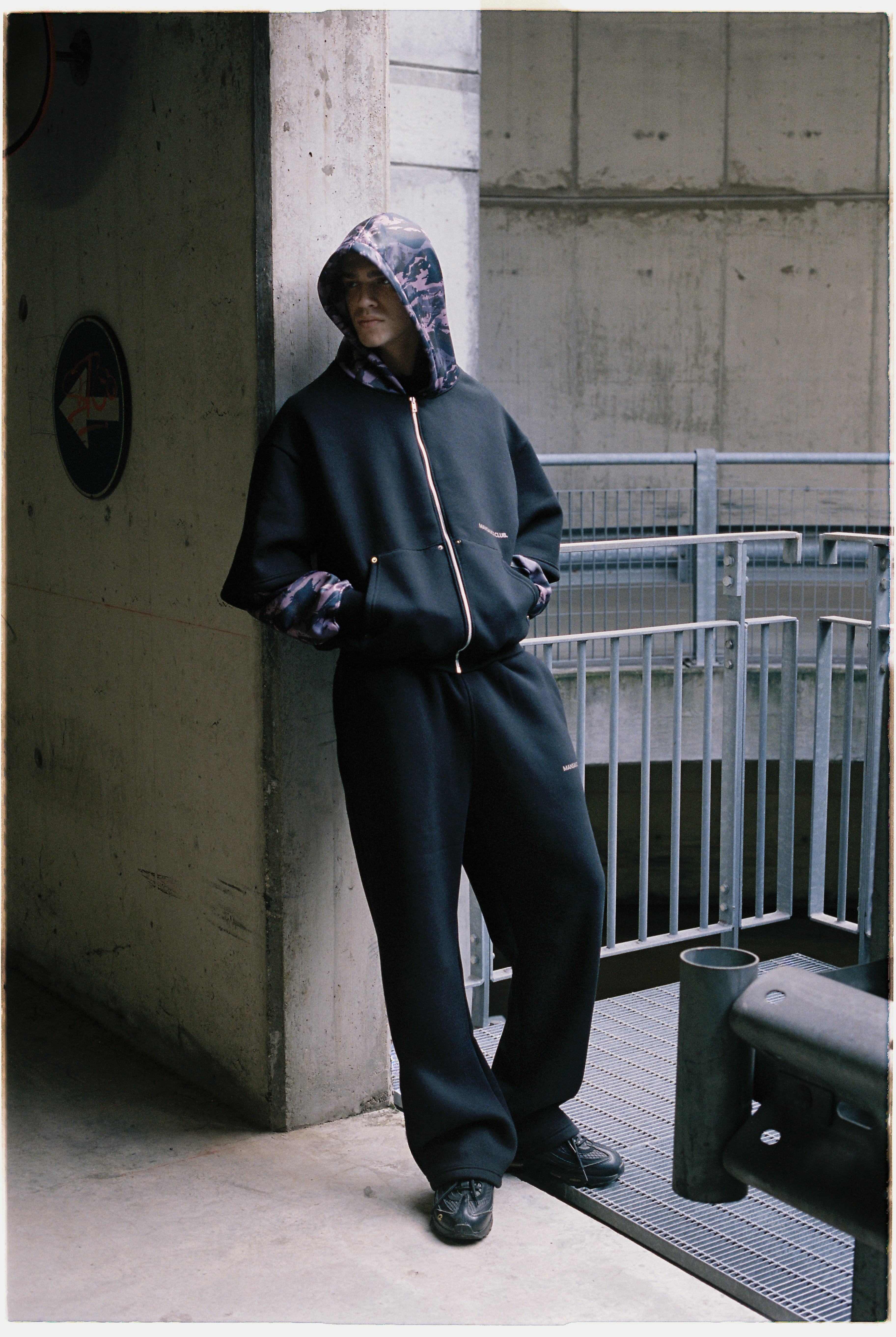 Double Zip Hoodie - Military Black